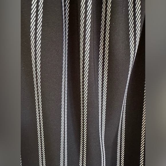 Nine West sleeveless top. Navy Size M - Picture 4 of 7